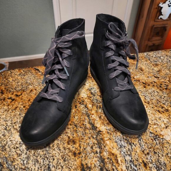 SOREL Women's Black Boots Size 10 ID NL5024-010 - Picture 3 of 12